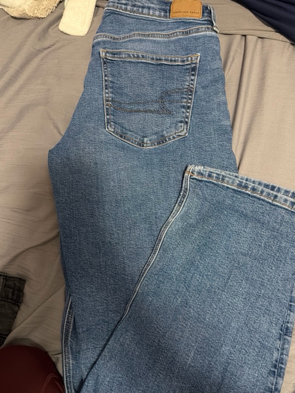 American Eagle Outfitters Straight Leg Jeans in Light Blue Denim